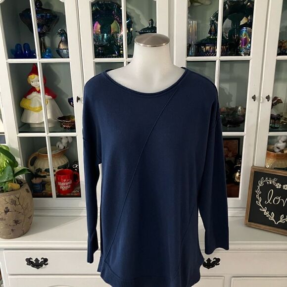 Chico’s Thin Knit Sweater Blue Asymmetrical Hem Sz Medium - Picture 6 of 10